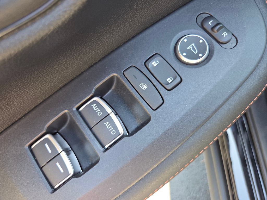 Certified 2025 Honda HR-V Sport image 32