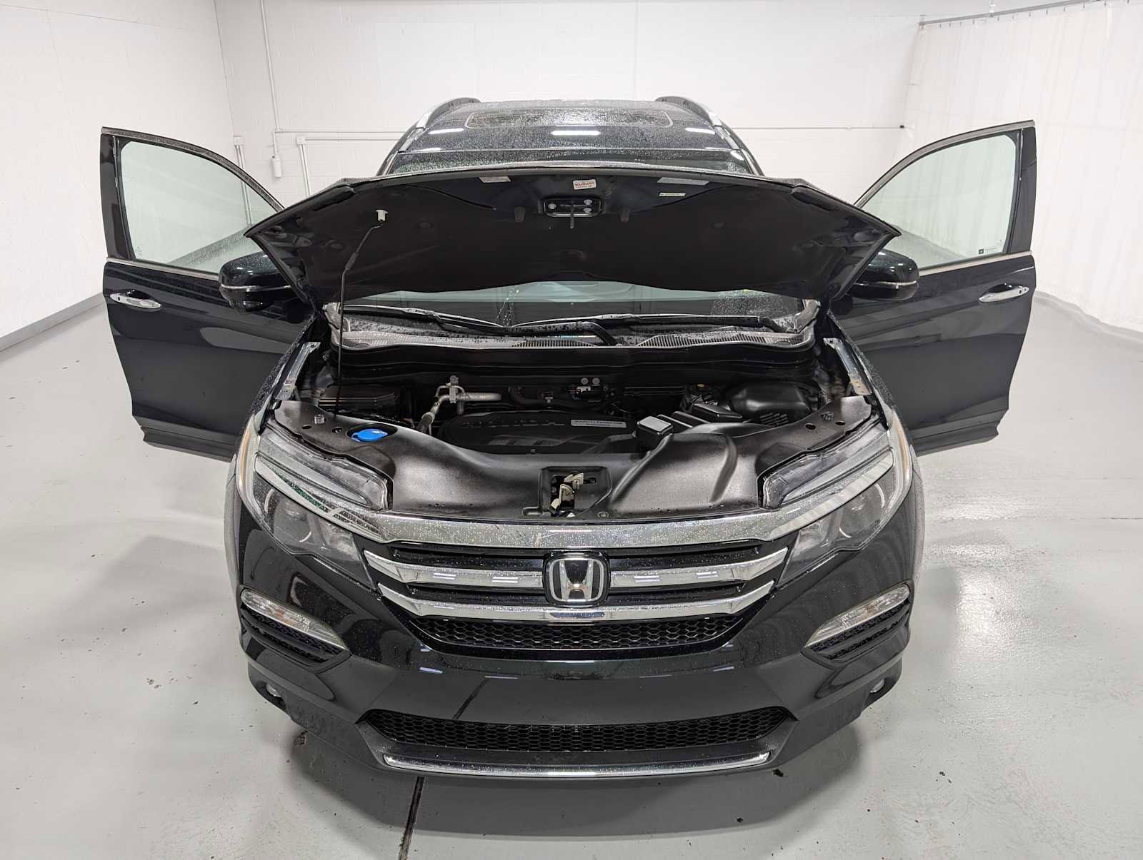Used 2016 Honda Pilot Touring image 12