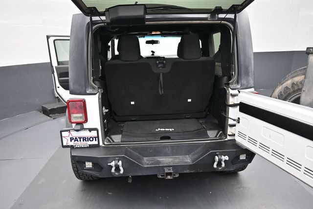Used 2013 Jeep Wrangler Sport AWD/4WD image 11