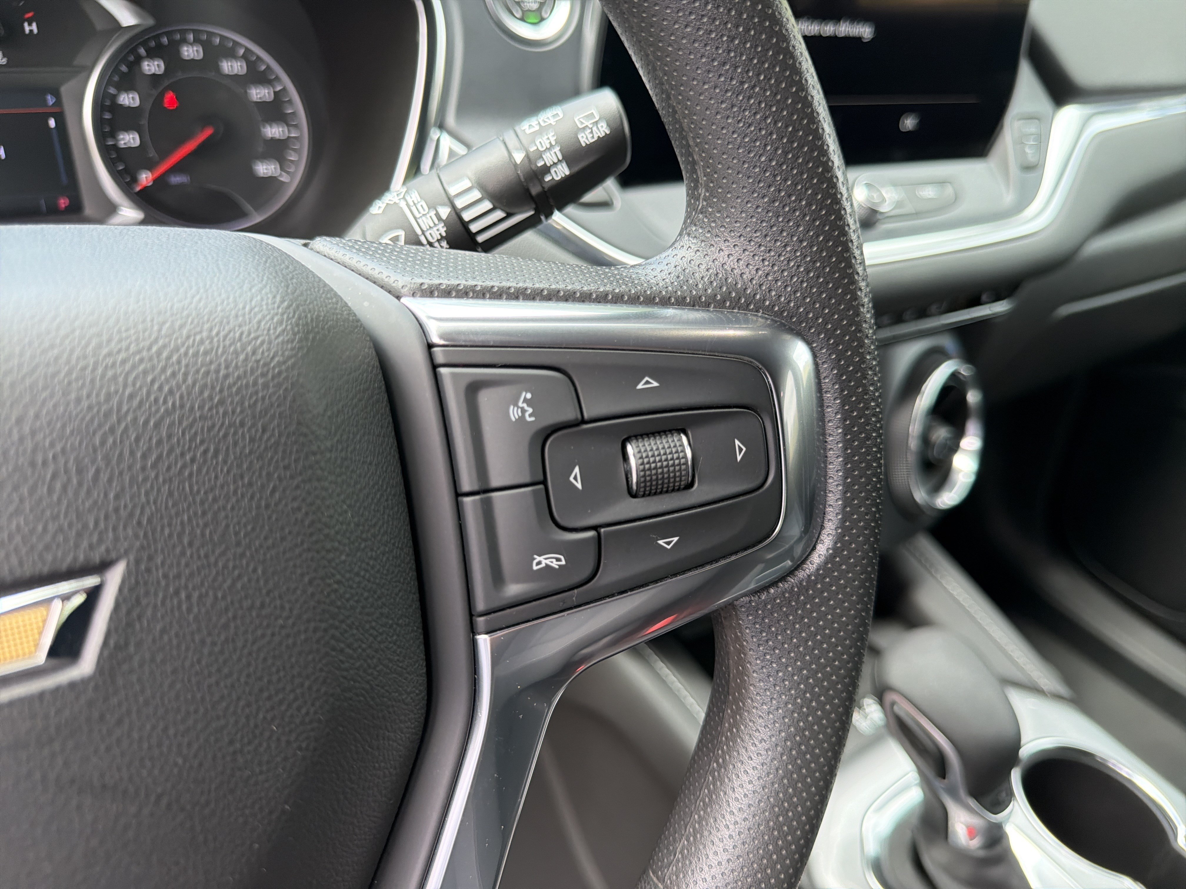 Used 2024 Chevrolet Blazer LT w/ Convenience Package FWD image 26