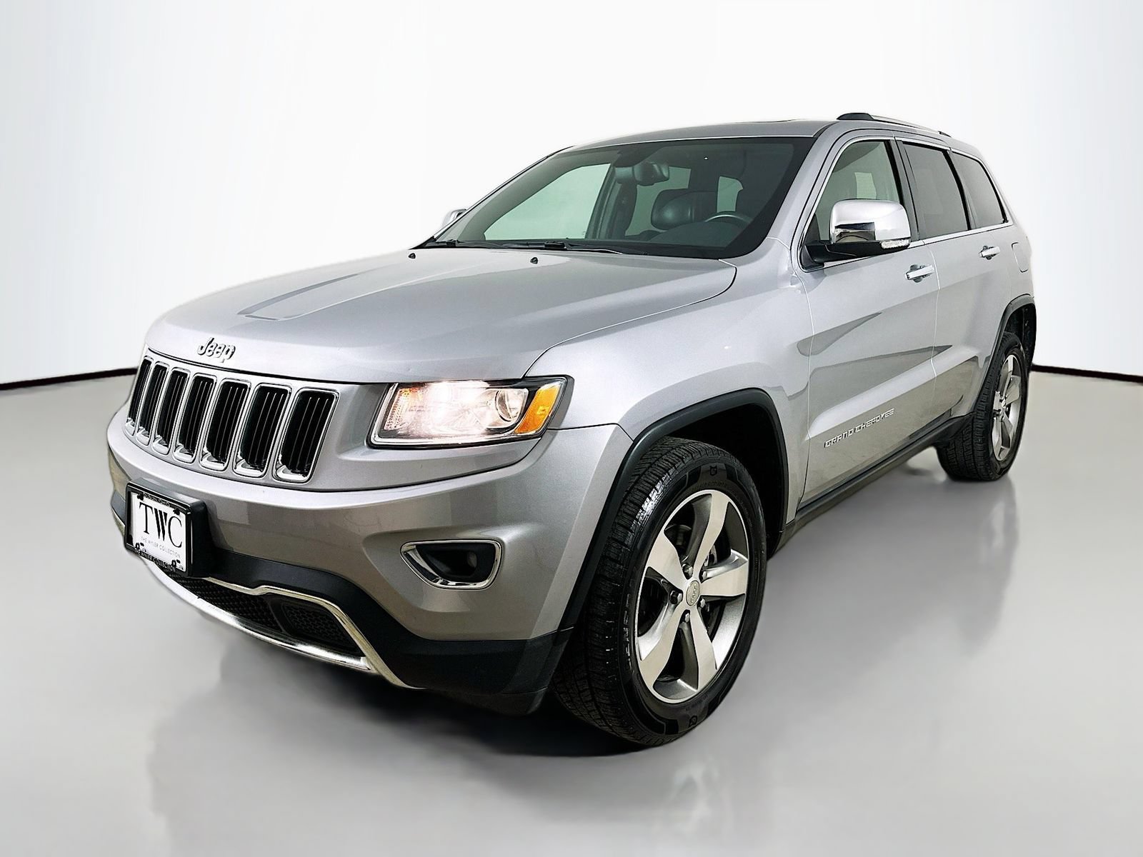 Used 2016 Jeep Grand Cherokee Limited AWD/4WD image 1