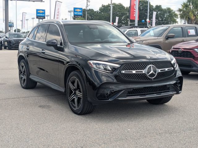 Used 2023 Mercedes-Benz GLC 300 image 4