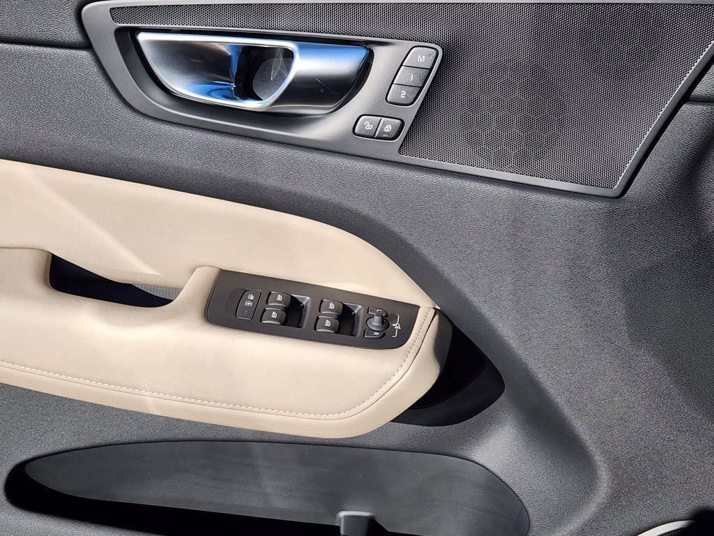 New 2026 Volvo XC60 T8 Plus w/ Protection Package Premier image 12