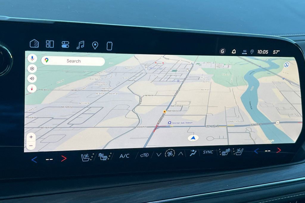 New 2026 Chevrolet Suburban Premier AWD/4WD image 18