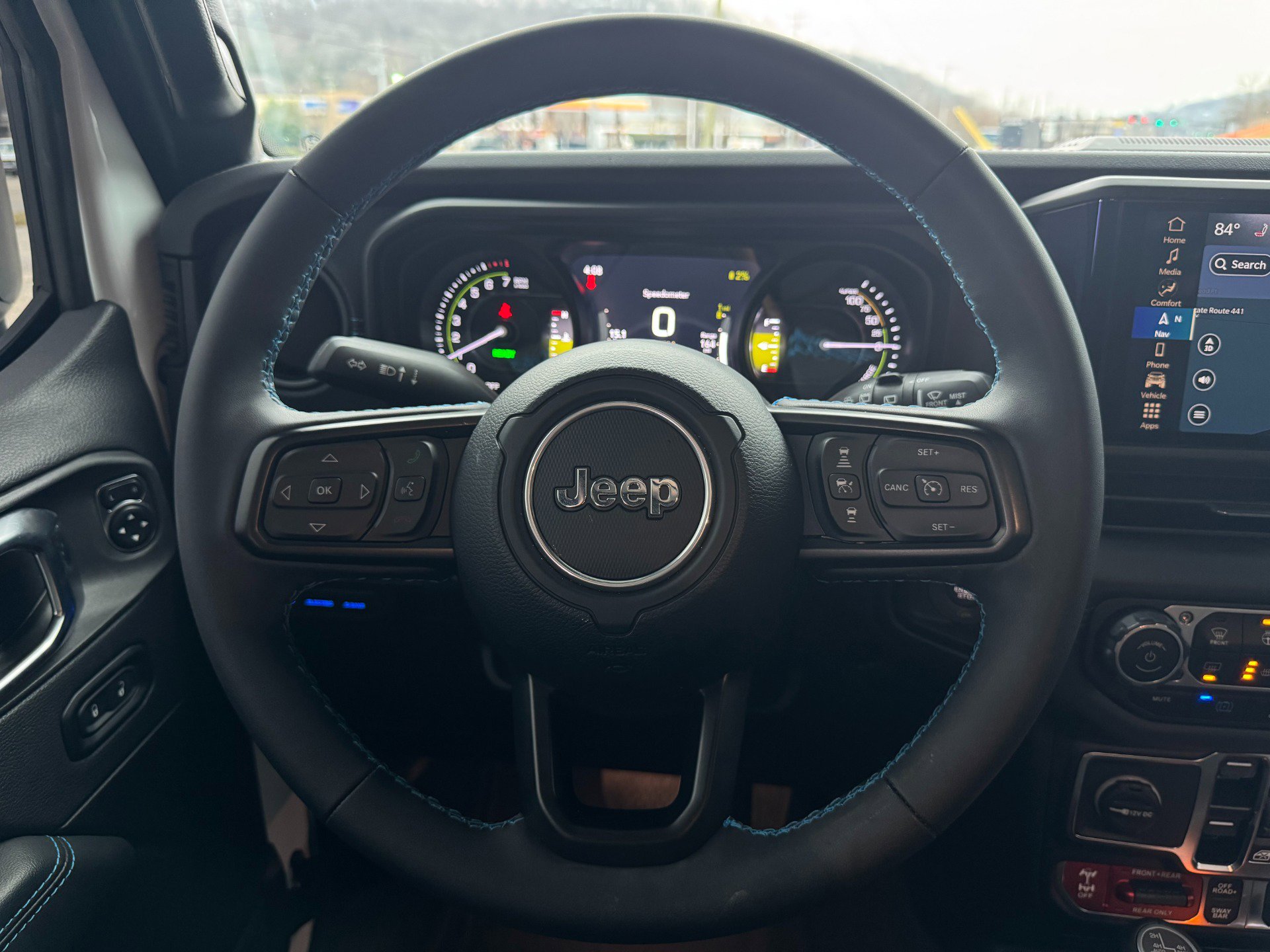 Used 2025 Jeep Wrangler Unlimited Rubicon 4xe image 41