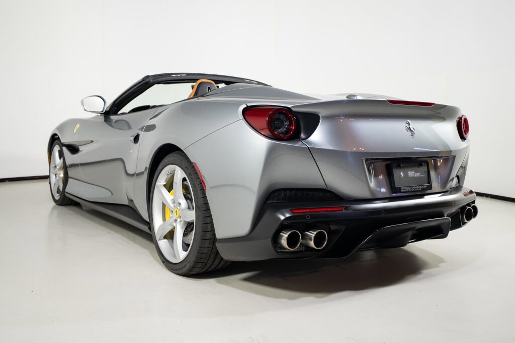Used 2019 Ferrari Portofino image 7