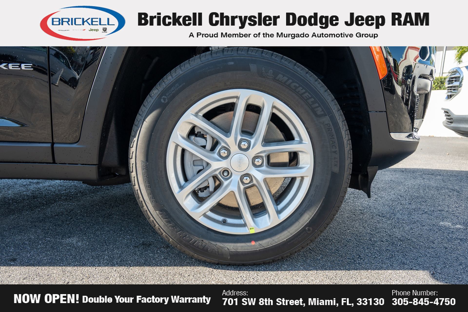 New 2025 Jeep Grand Cherokee L Laredo image 38