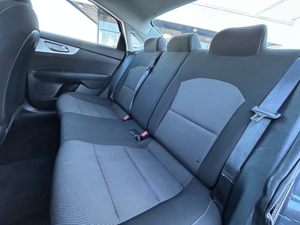 Used 2023 Kia Forte LXS image 17