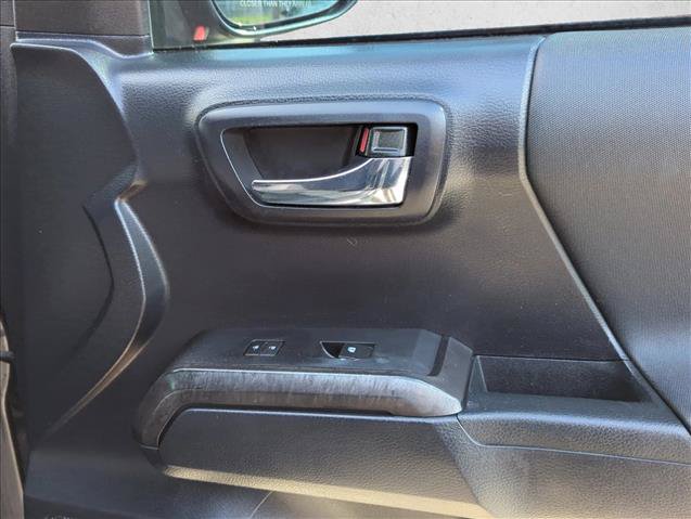 Used 2019 Toyota Tacoma TRD Sport w/ Technology Package RWD image 27