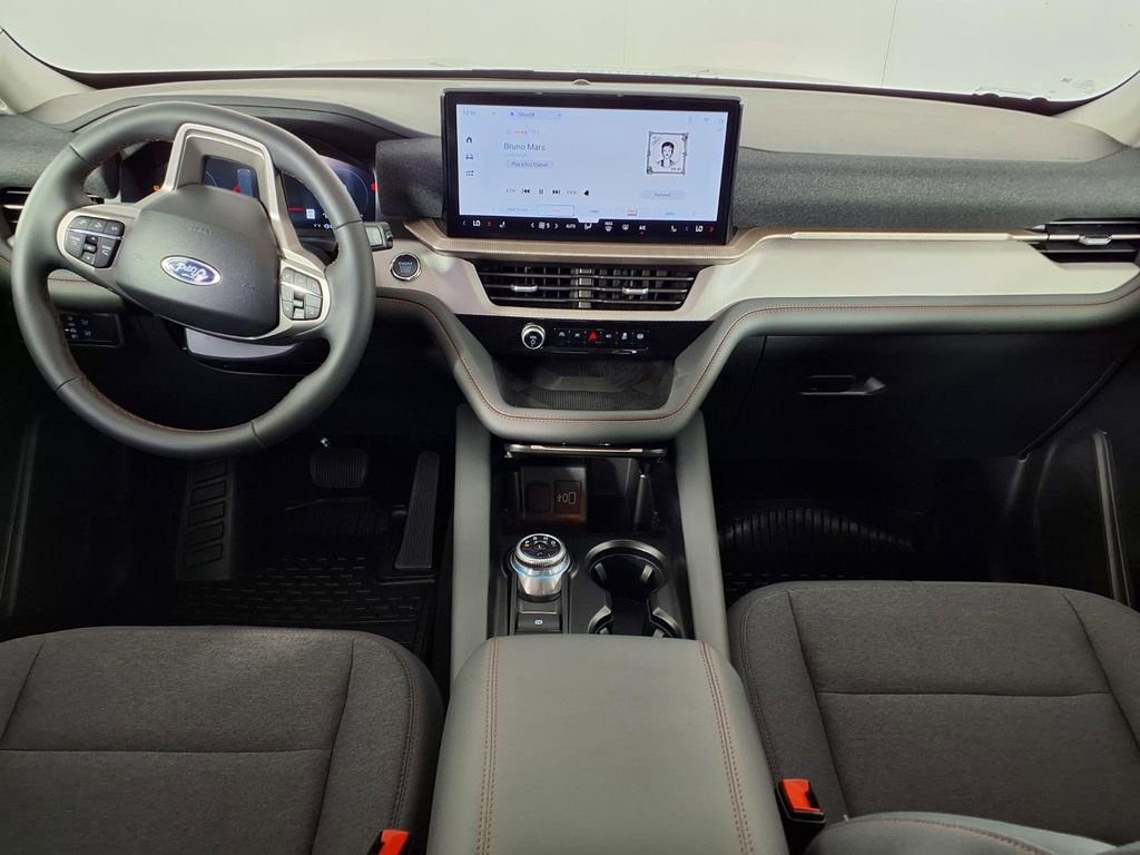 Used 2025 Ford Explorer Active image 13