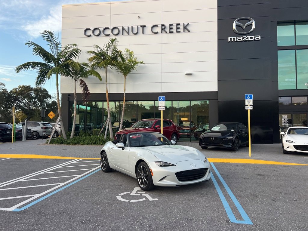 Used 2019 MAZDA MX-5 Miata Grand Touring image 3