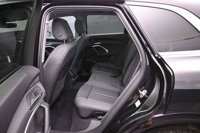 Certified 2025 Audi Q5 Premium Plus w/ Premium Plus AWD/4WD image 30