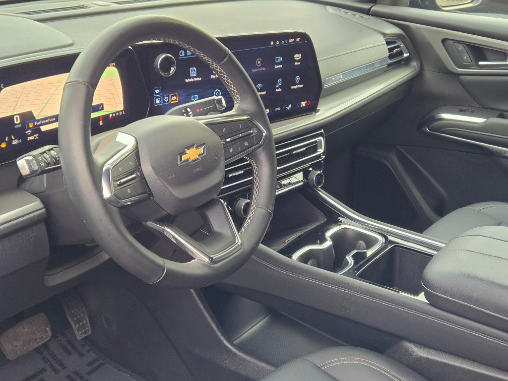 Certified 2025 Chevrolet Traverse LT image 24