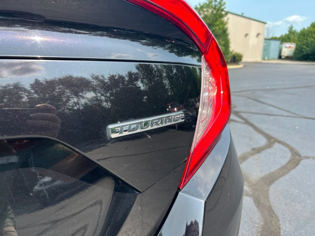 Used 2017 Honda Civic Touring image 7