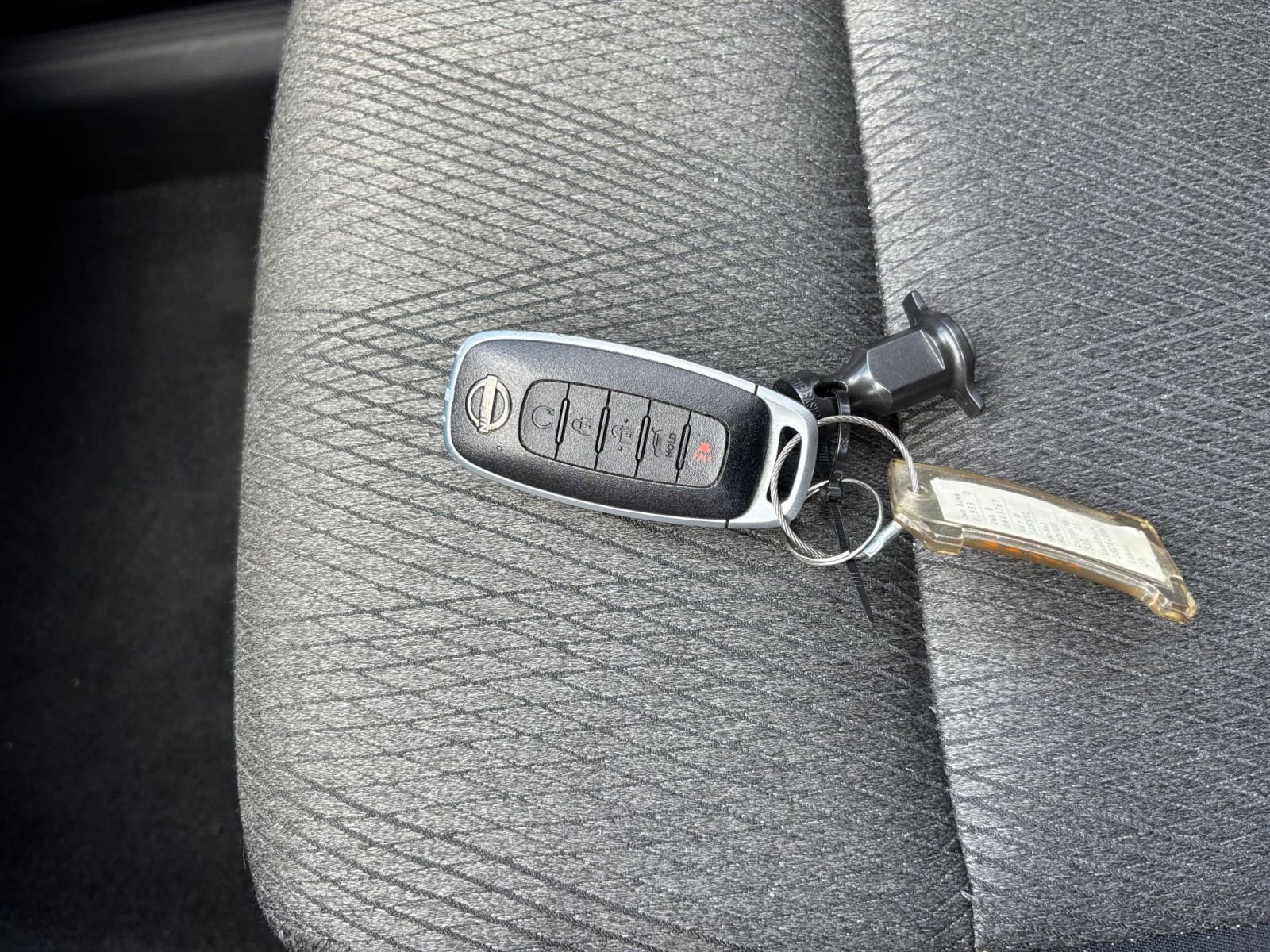 Used 2025 Nissan Rogue SV AWD/4WD image 20