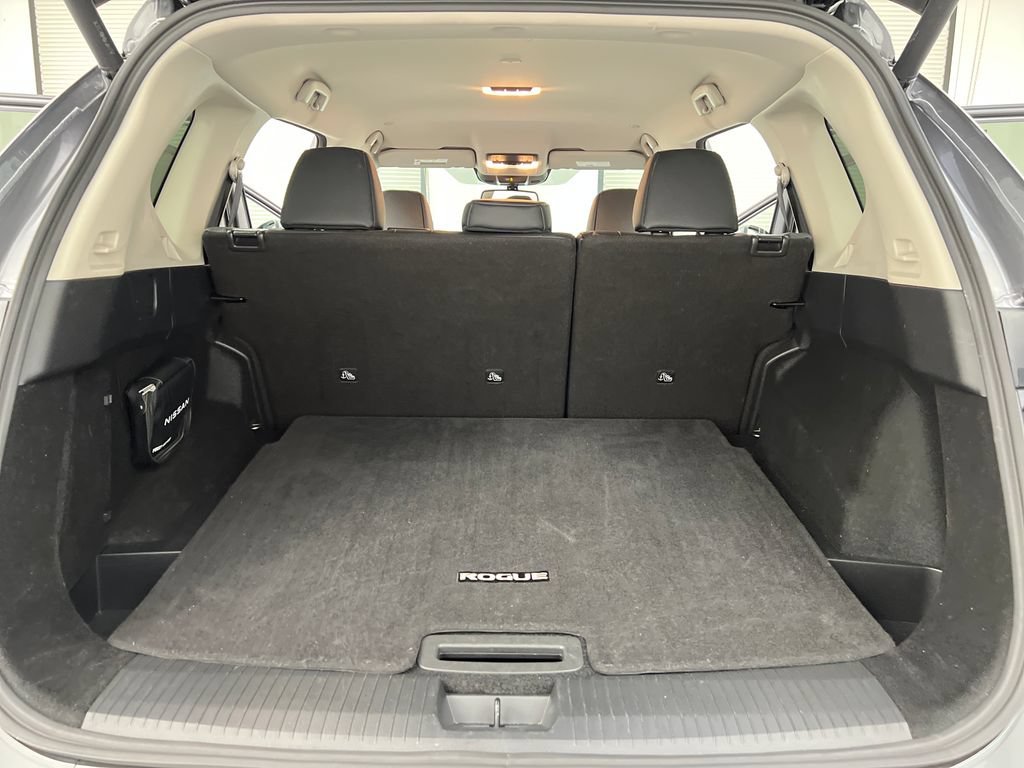 Used 2026 Nissan Rogue SL FWD image 35