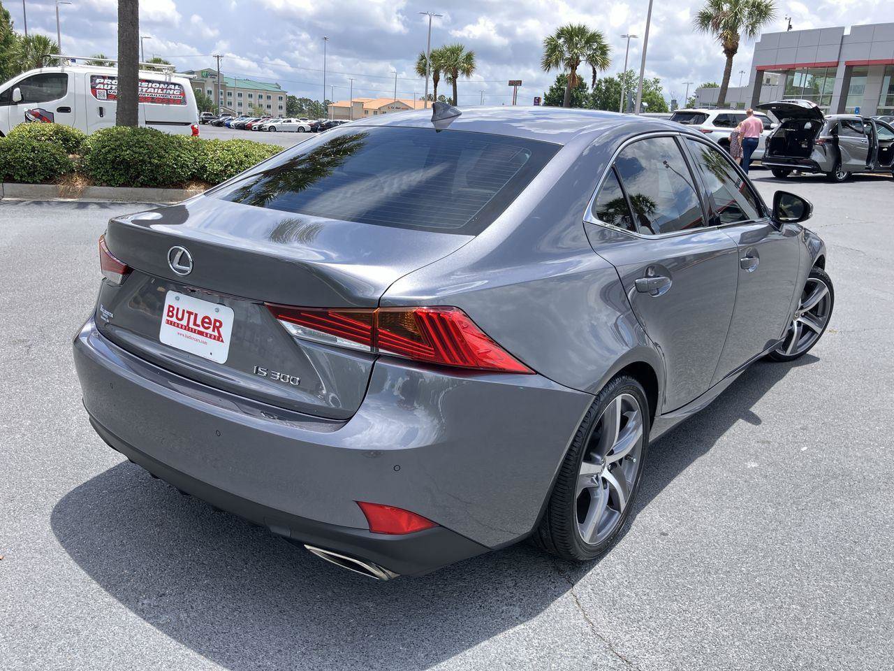 Used 2019 Lexus IS 300 w/ Premium Package RWD image 5