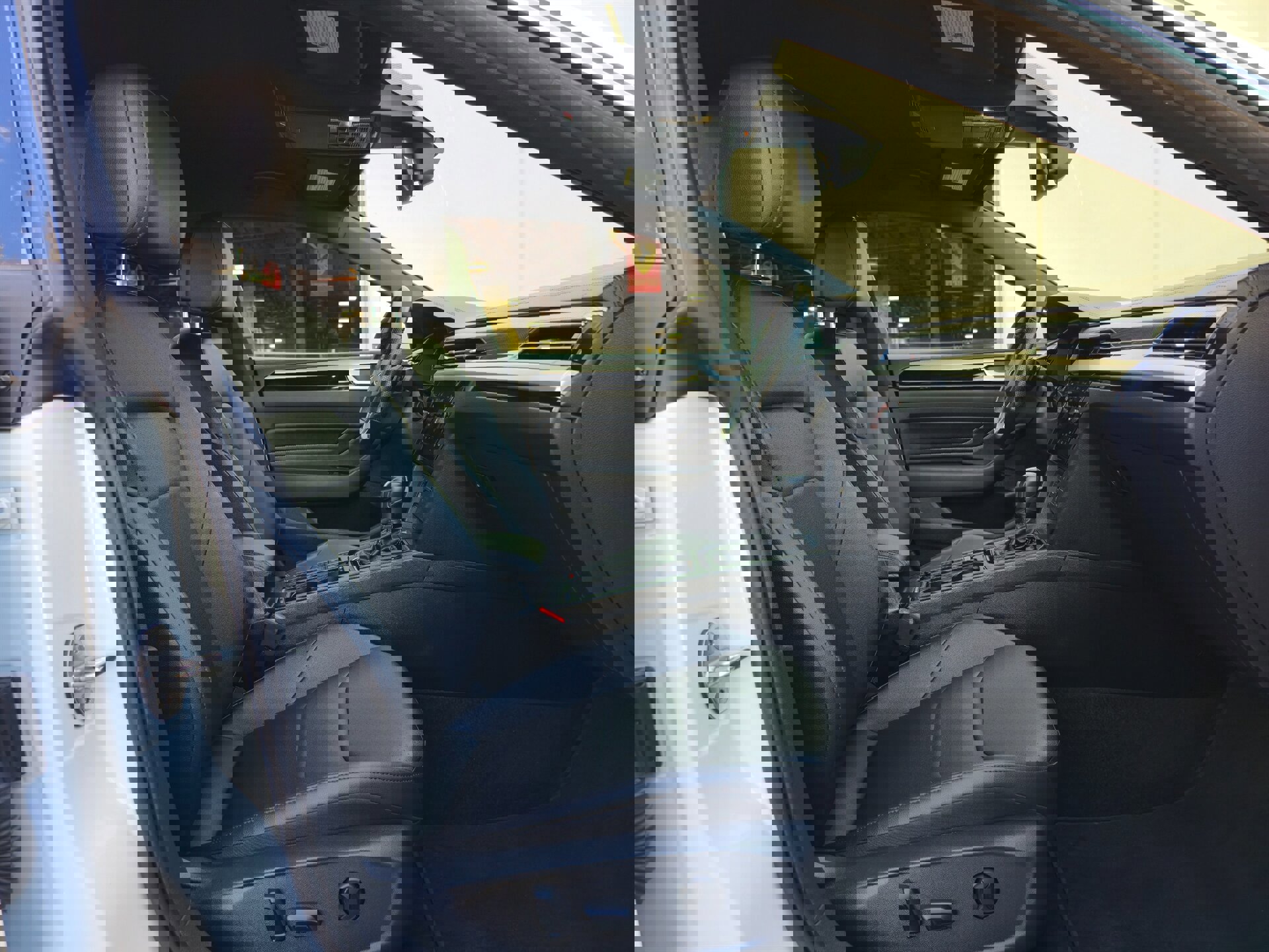 Used 2022 Volkswagen Arteon SE image 26