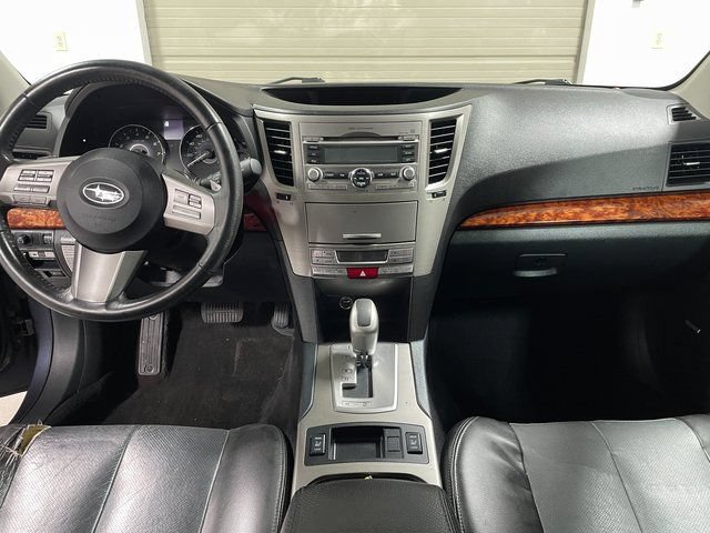 Used 2010 Subaru Outback 2.5i Limited AWD/4WD image 13