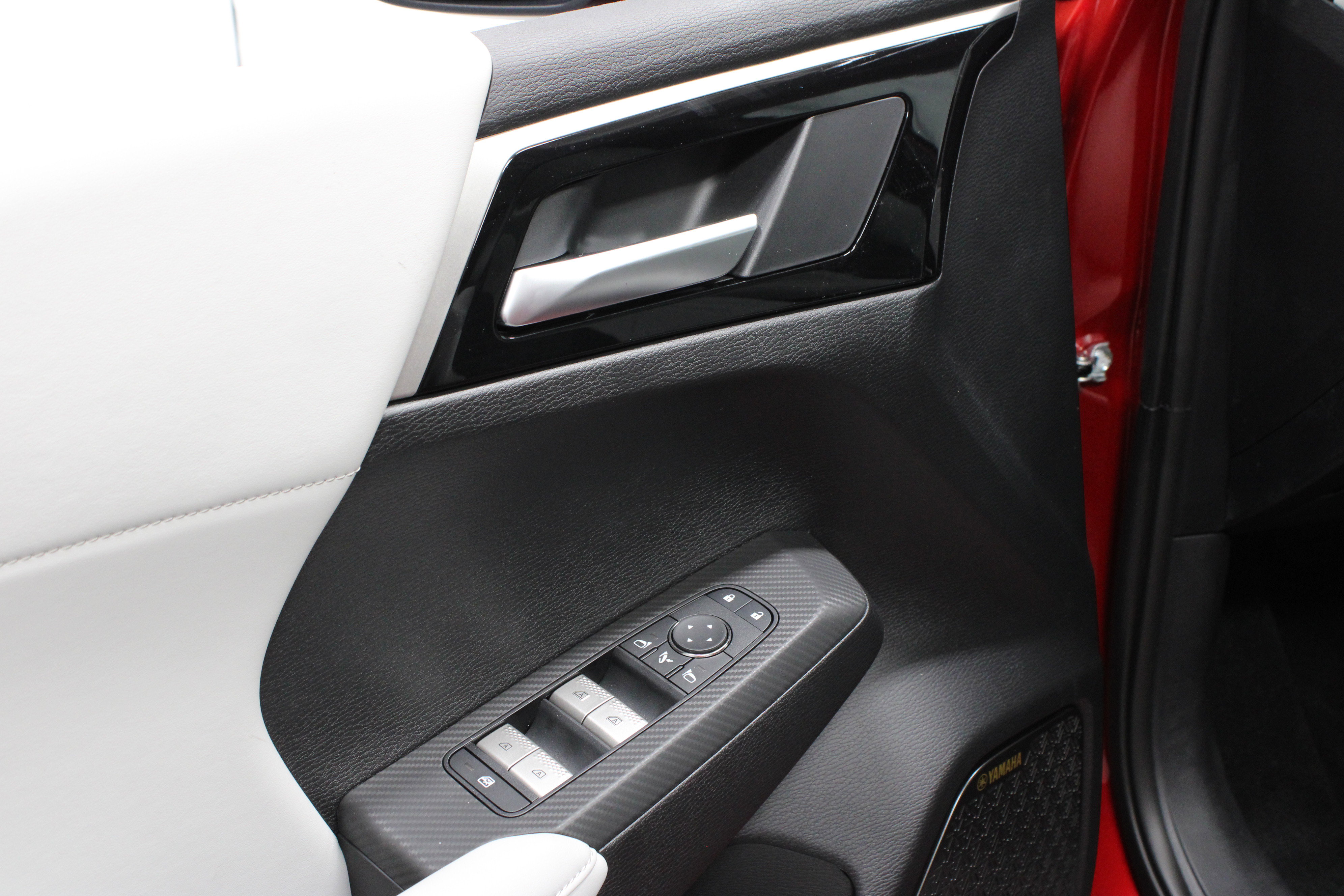 New 2025 Mitsubishi Outlander SE image 15