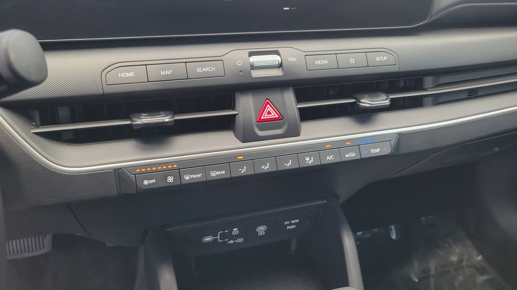 Used 2025 Kia K4 FWD image 15
