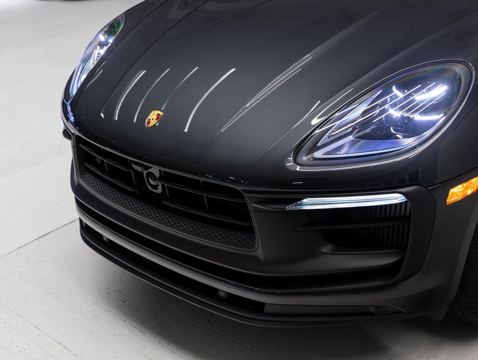New 2026 Porsche Macan GTS AWD/4WD image 33