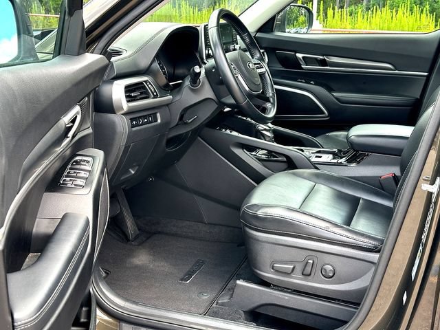 Used 2020 Kia Telluride S FWD image 10