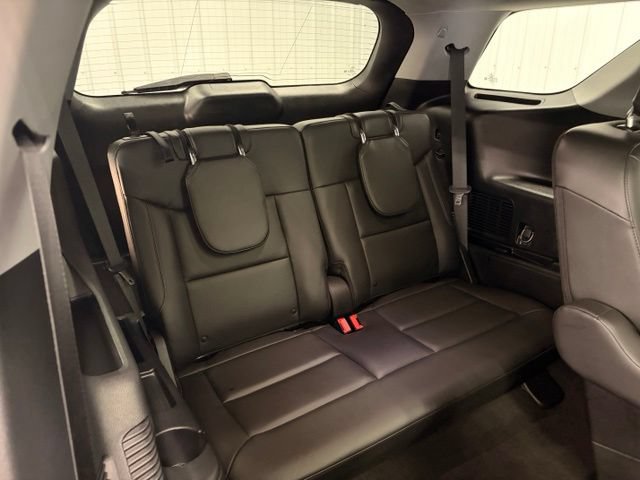 Used 2022 Ford Explorer XLT AWD/4WD image 10