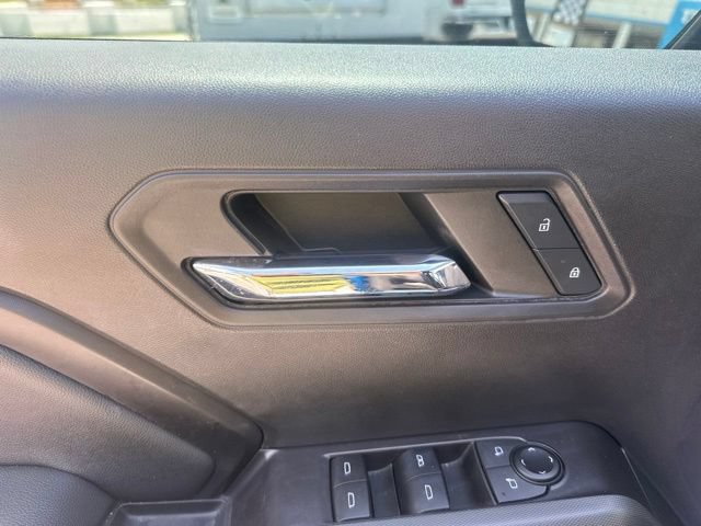 Used 2023 Chevrolet Colorado LT w/ LT Convenience Package III RWD image 12