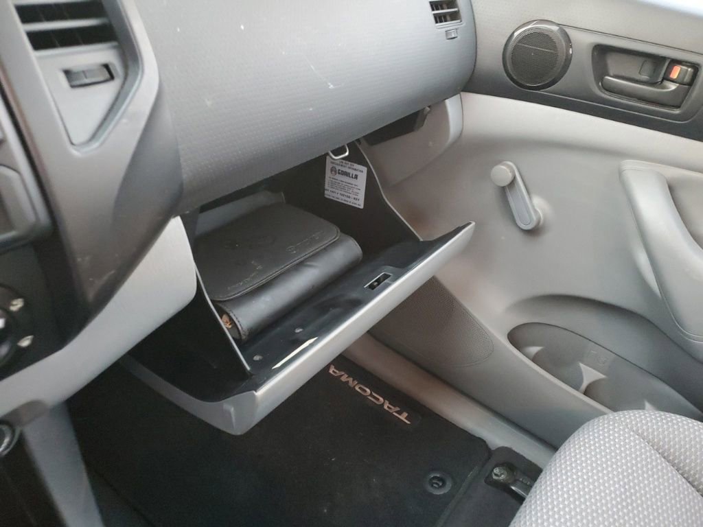 Used 2013 Toyota Tacoma 4x4 Regular Cab image 19