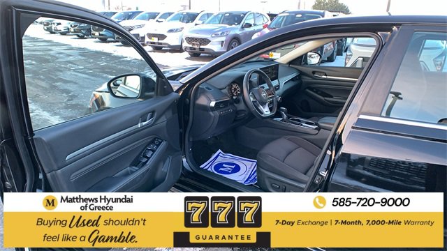 Used 2023 Nissan Altima 2.5 SV w/ SV Premium Package image 9