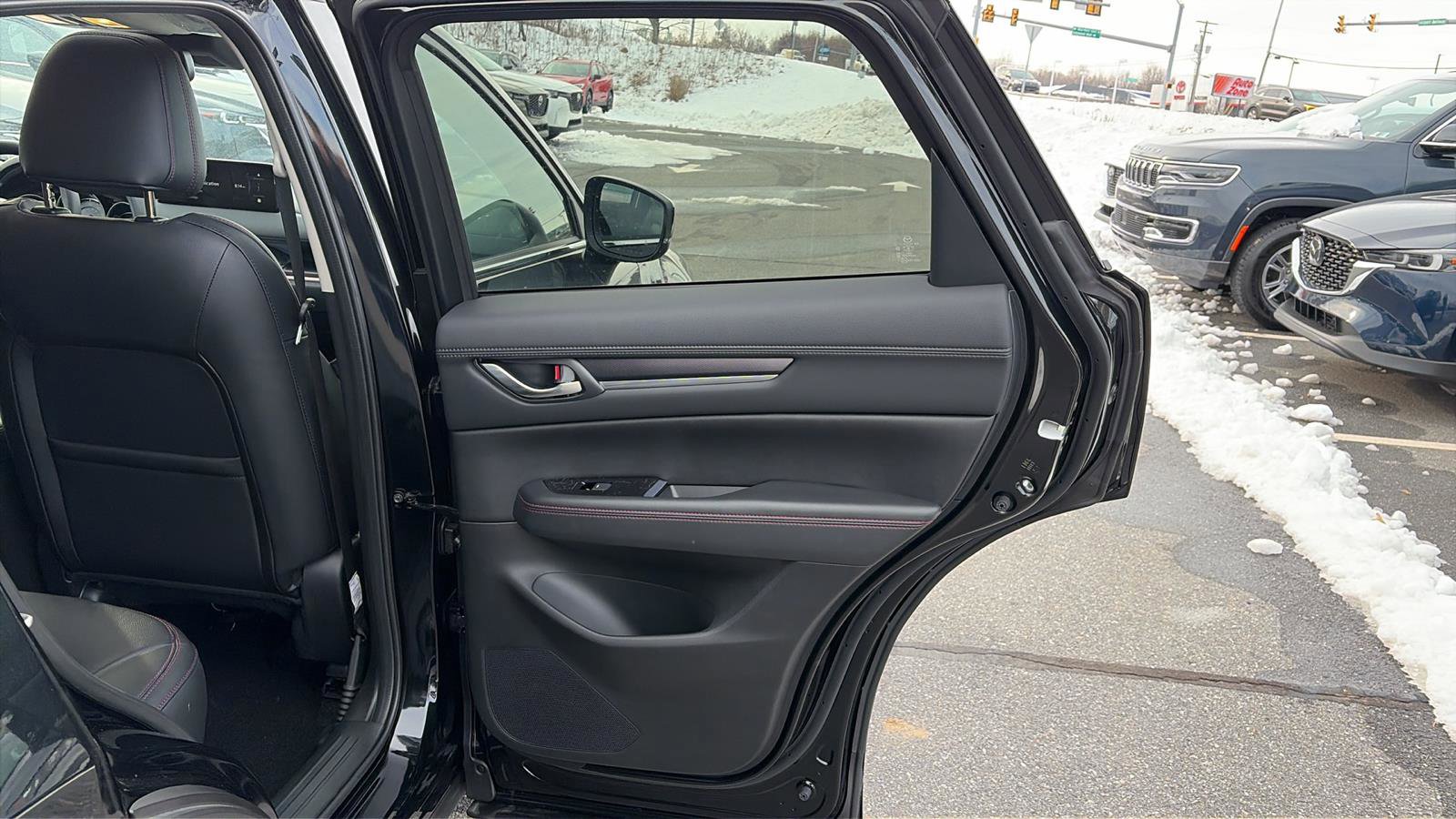 New 2025 MAZDA CX-5 Carbon Edition image 12