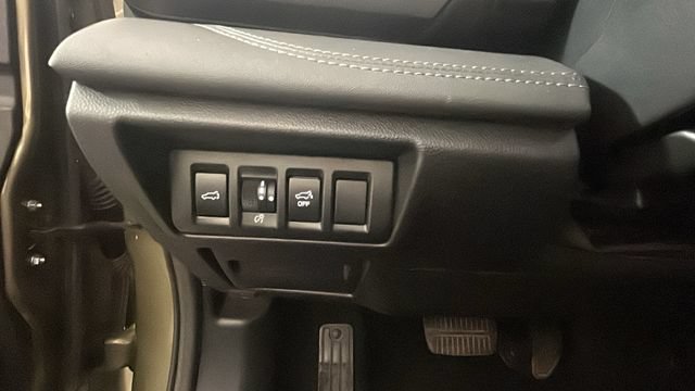 Used 2023 Subaru Outback Touring XT AWD/4WD image 19