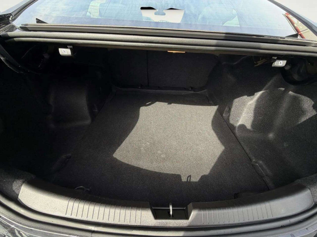 Used 2019 Chevrolet Malibu LT w/ LPO, Convenience Package 2 FWD image 7