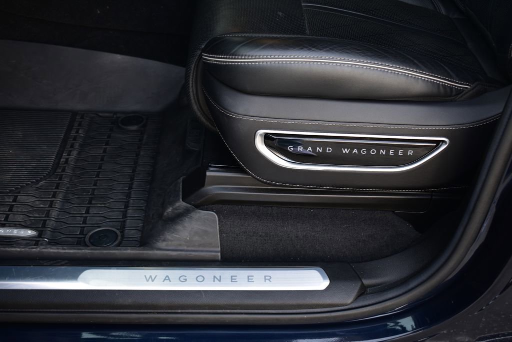 Used 2022 Jeep Grand Wagoneer Series II w/ Premium Group II image 22