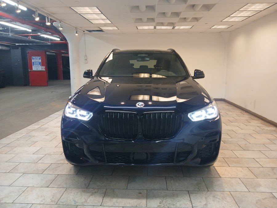 Used 2023 BMW X5 M50i w/ Executive Package AWD/4WD image 5
