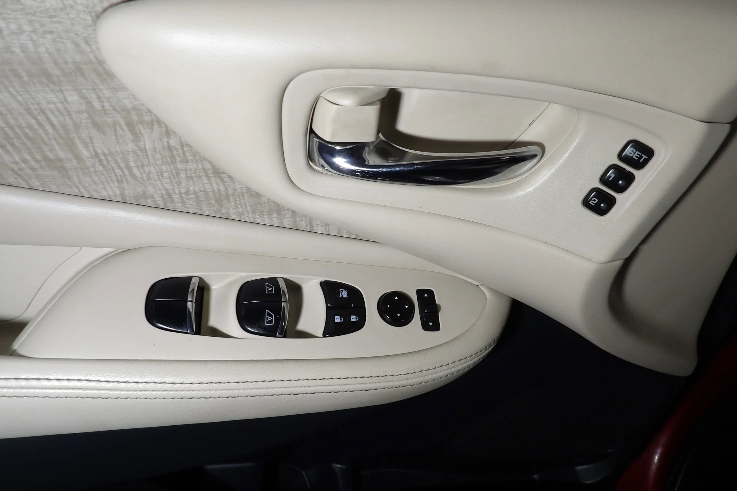 Used 2023 Nissan Murano SL w/ Cargo Package image 12