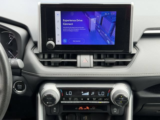 Used 2024 Toyota RAV4 XLE FWD image 17