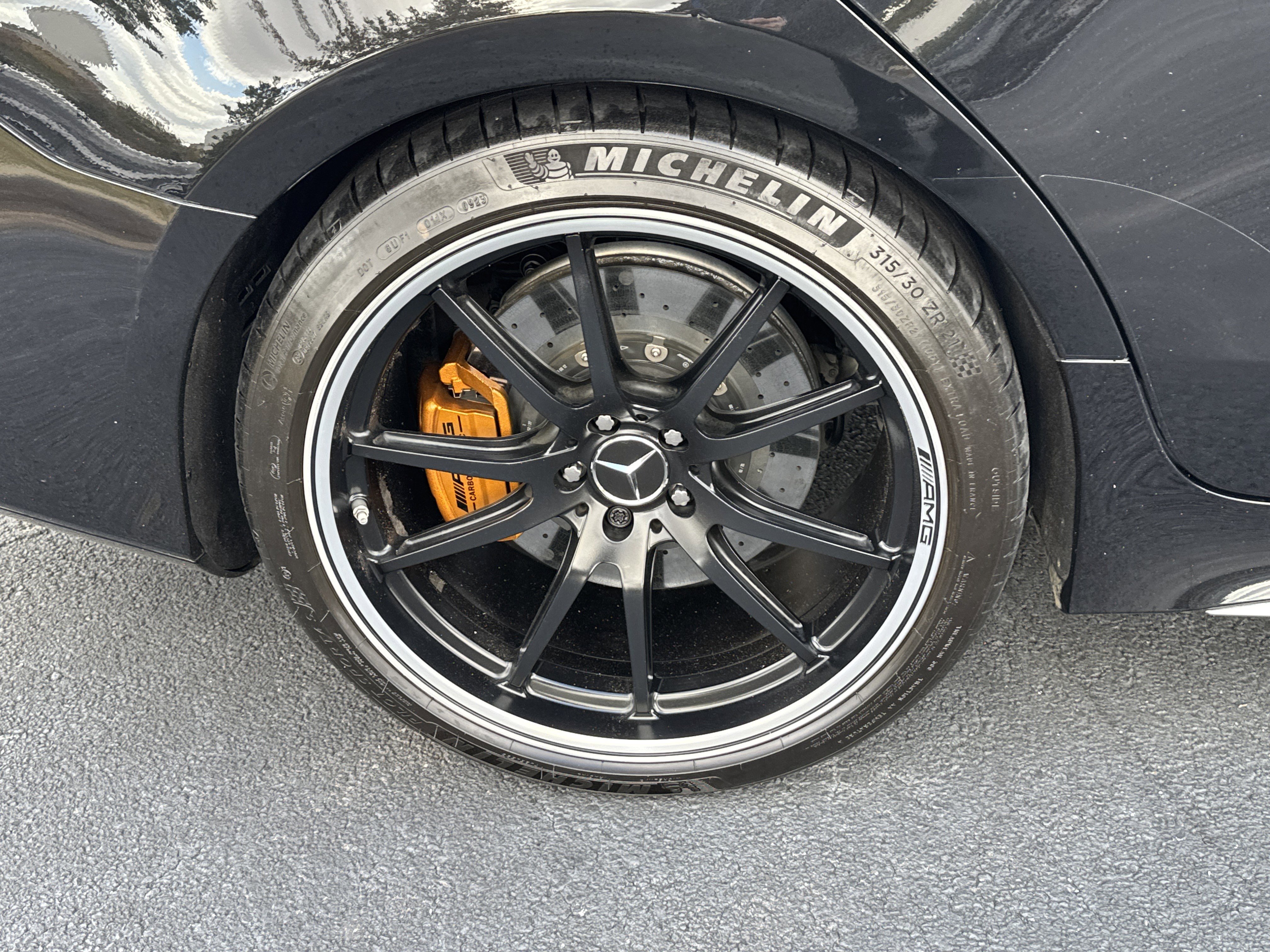 Used 2019 Mercedes-Benz AMG GT 63 S w/ Driver Assistance Package image 33