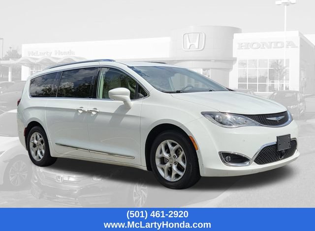 Used 2019 Chrysler Pacifica Touring-L Plus w/ Advanced Safetytec Group FWD image 4