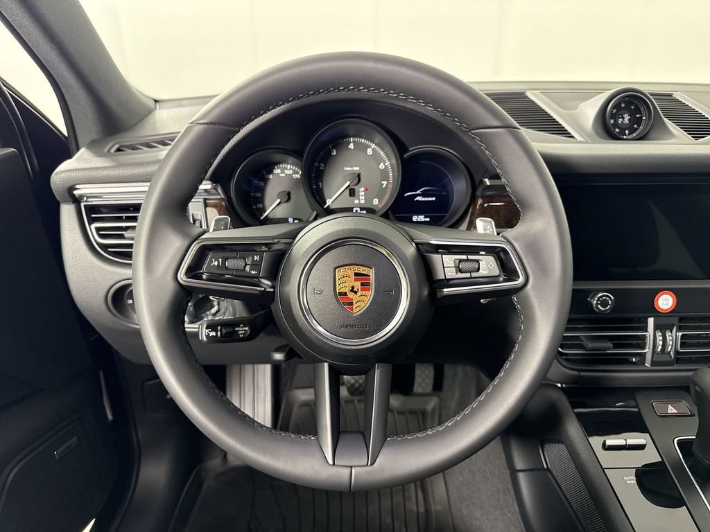 New 2026 Porsche Macan AWD/4WD image 35