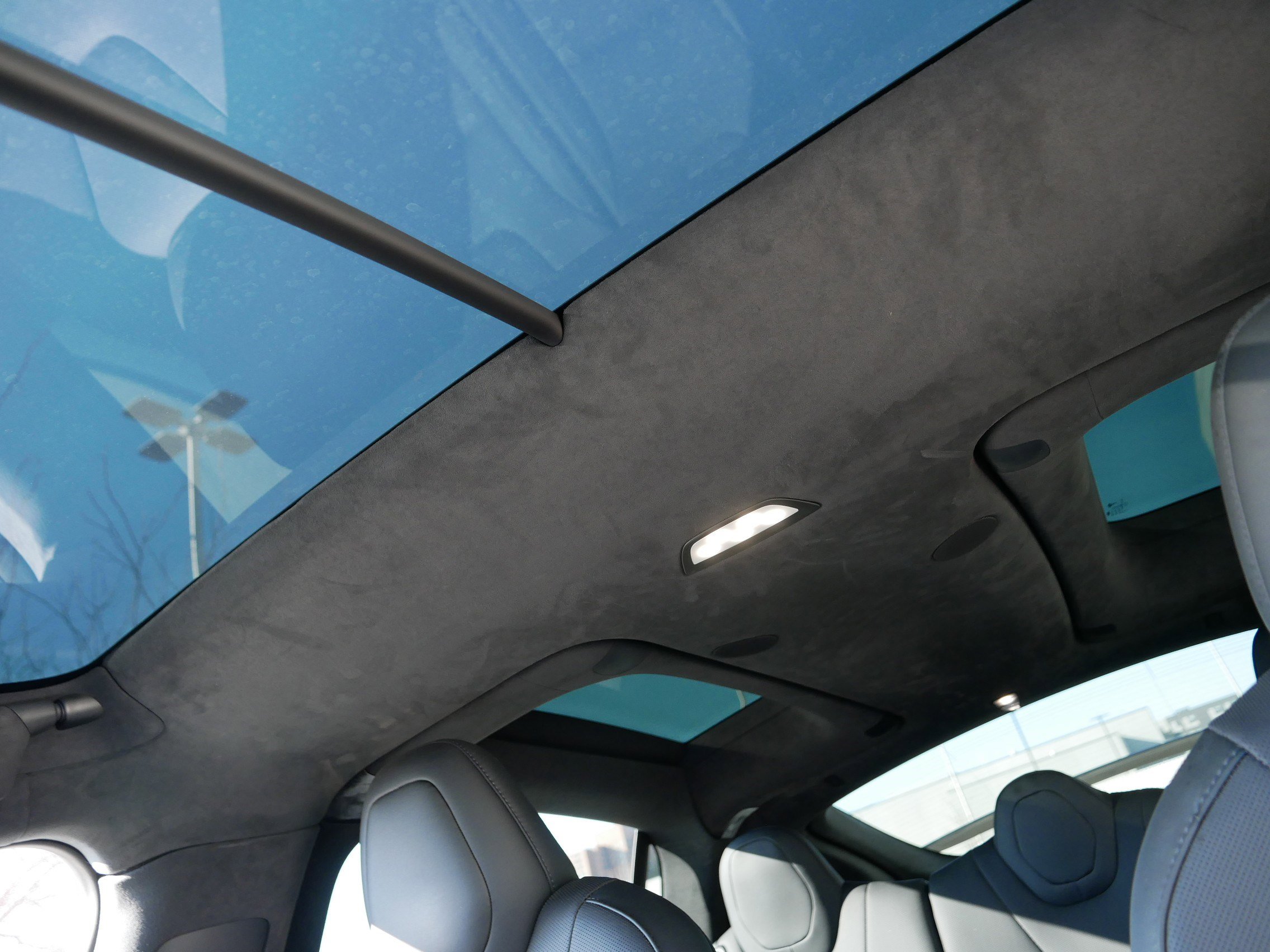 Used 2024 Tesla Model X image 32