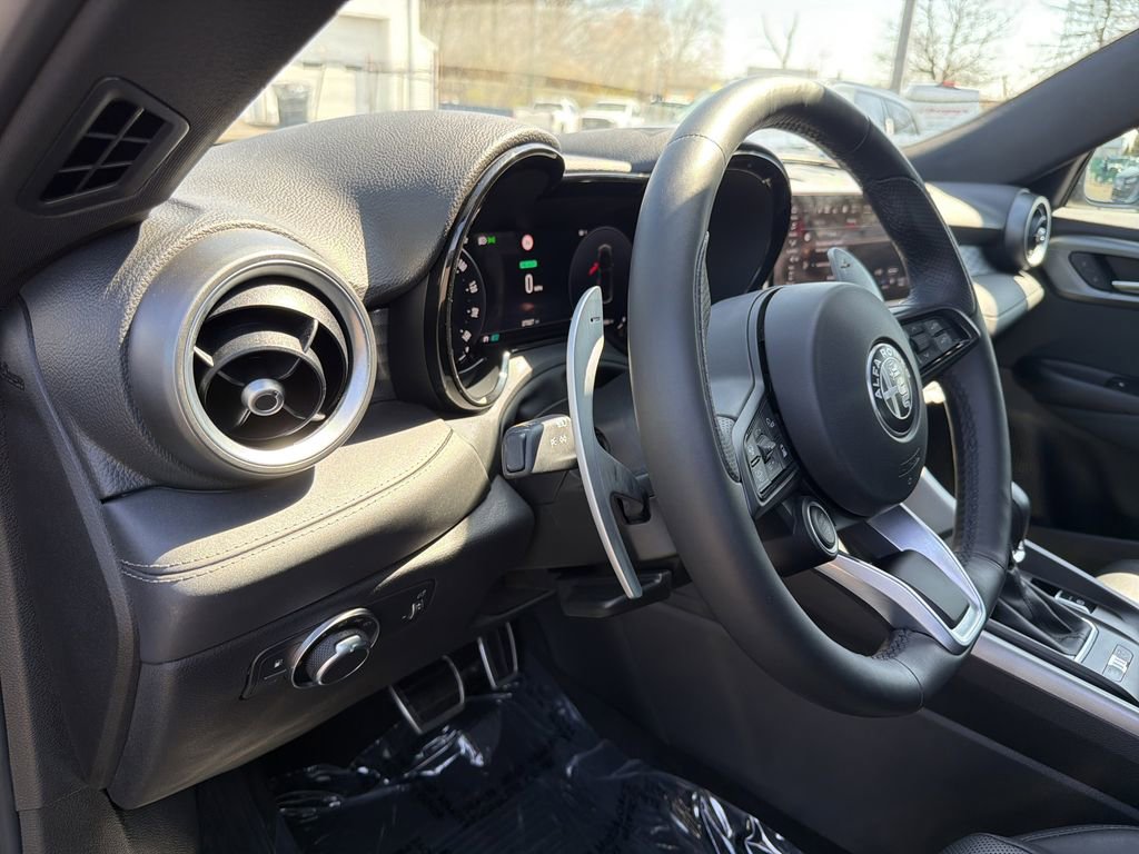 Used 2024 Alfa Romeo Tonale Ti w/ Active Assist Package AWD/4WD image 20