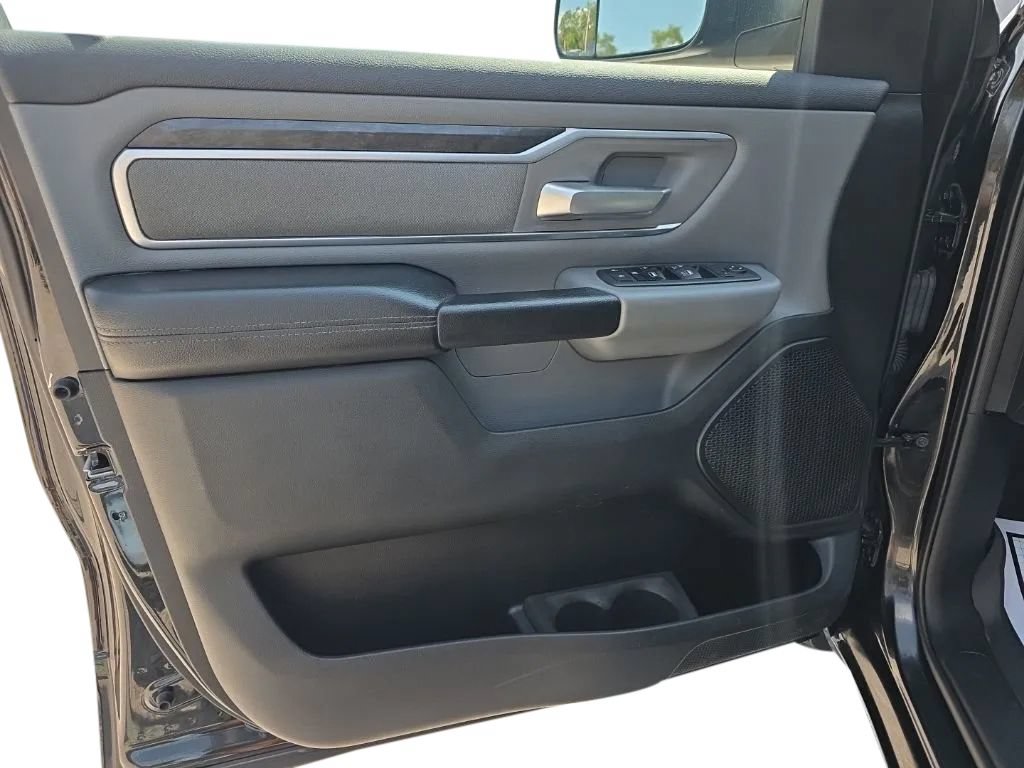 Used 2019 RAM 1500 Big Horn AWD/4WD image 12