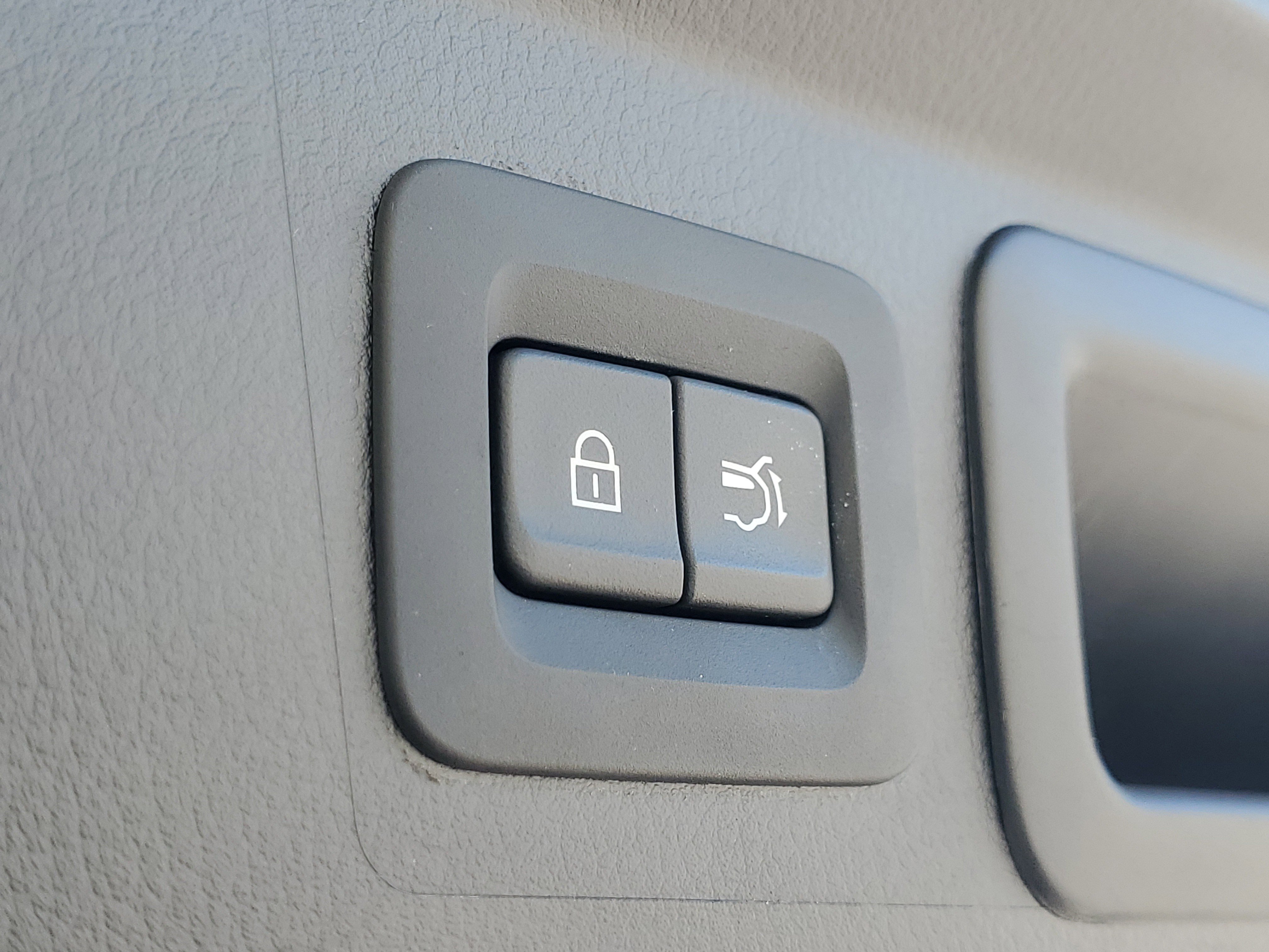 Used 2024 MAZDA CX-50 AWD 2.5 S w/ Premium Package image 10