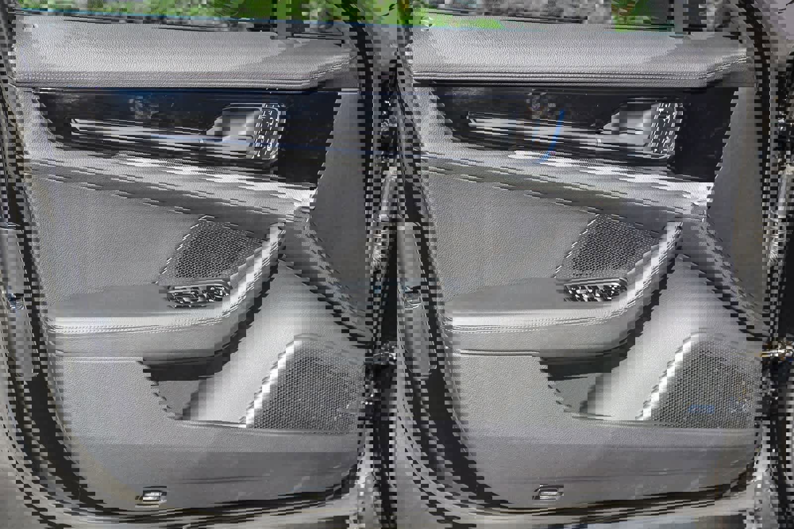 Used 2025 Porsche Panamera 4 image 18