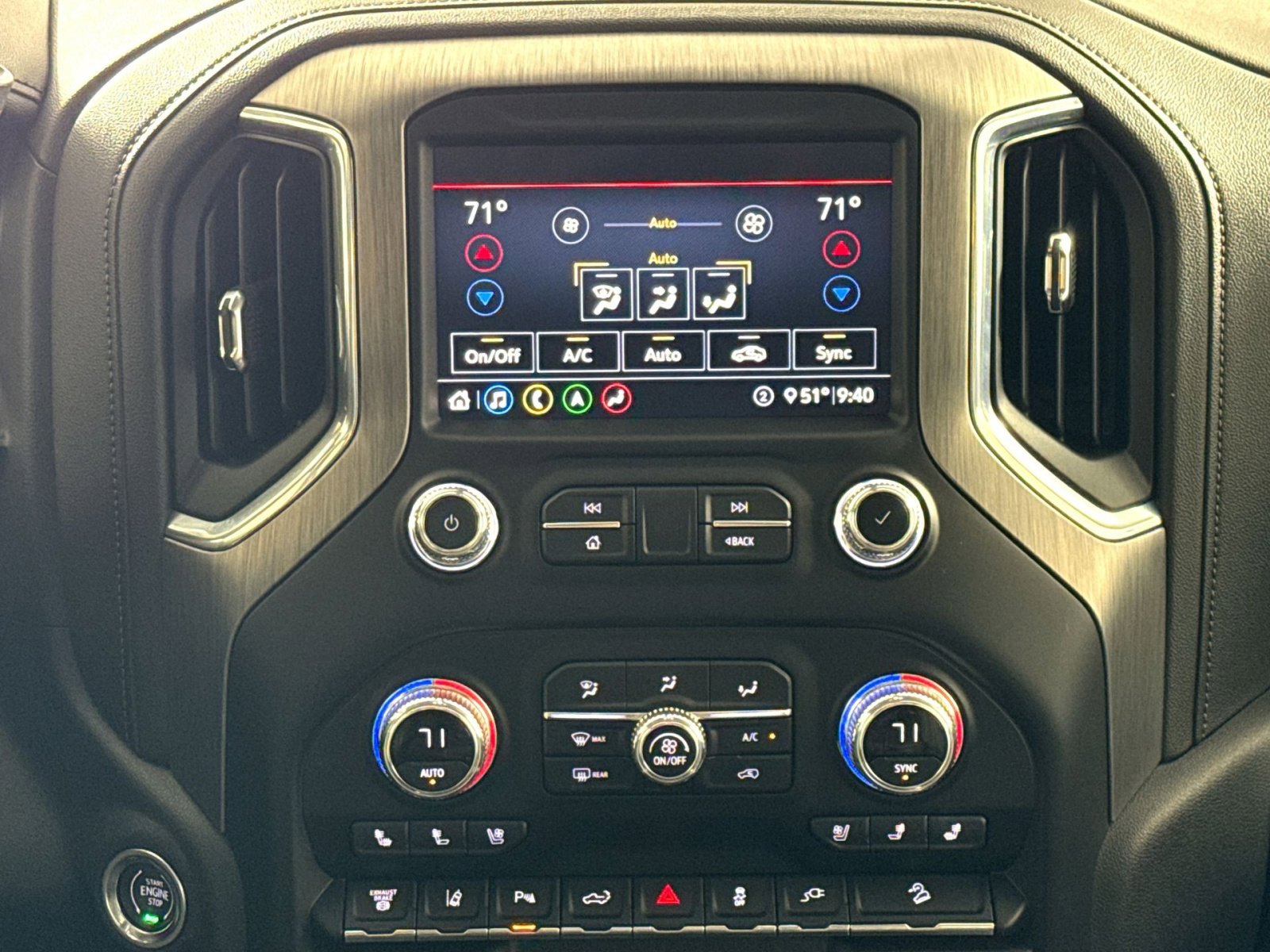 Used 2020 GMC Sierra 2500 Denali w/ Denali Ultimate Package AWD/4WD image 21