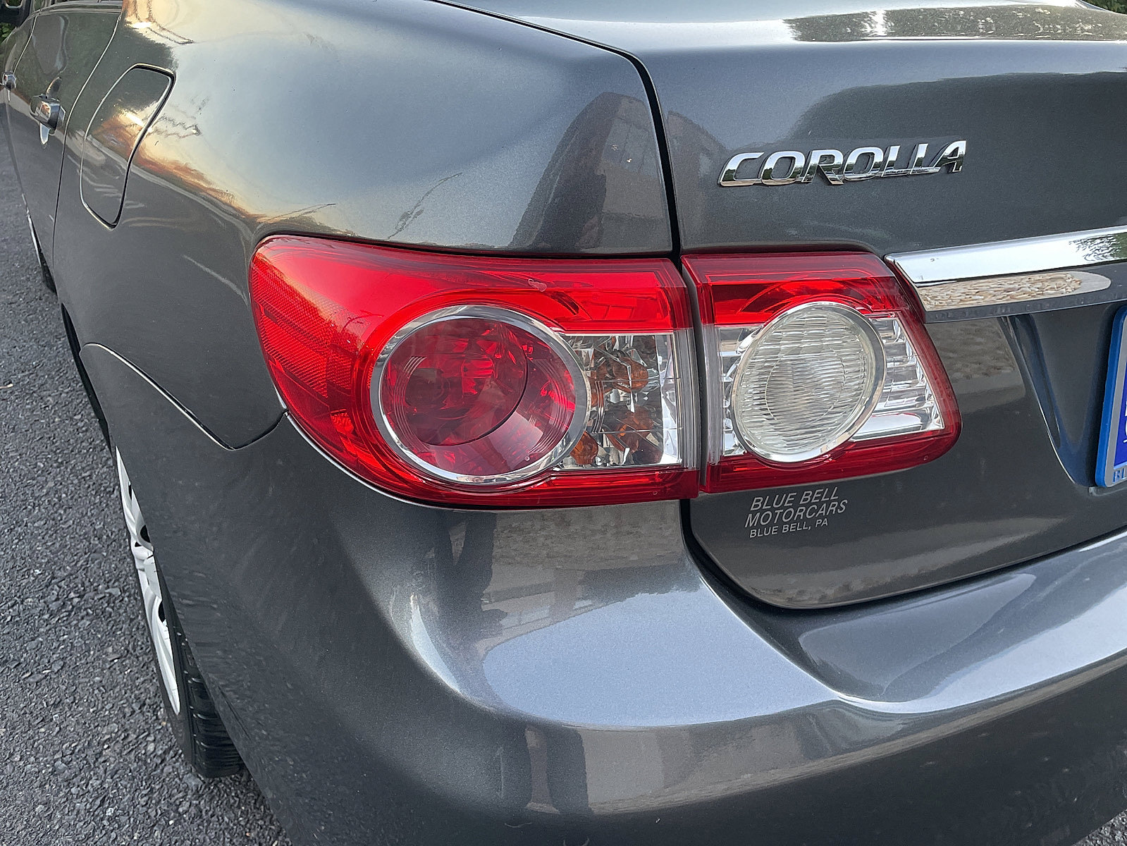 Used 2013 Toyota Corolla LE image 21