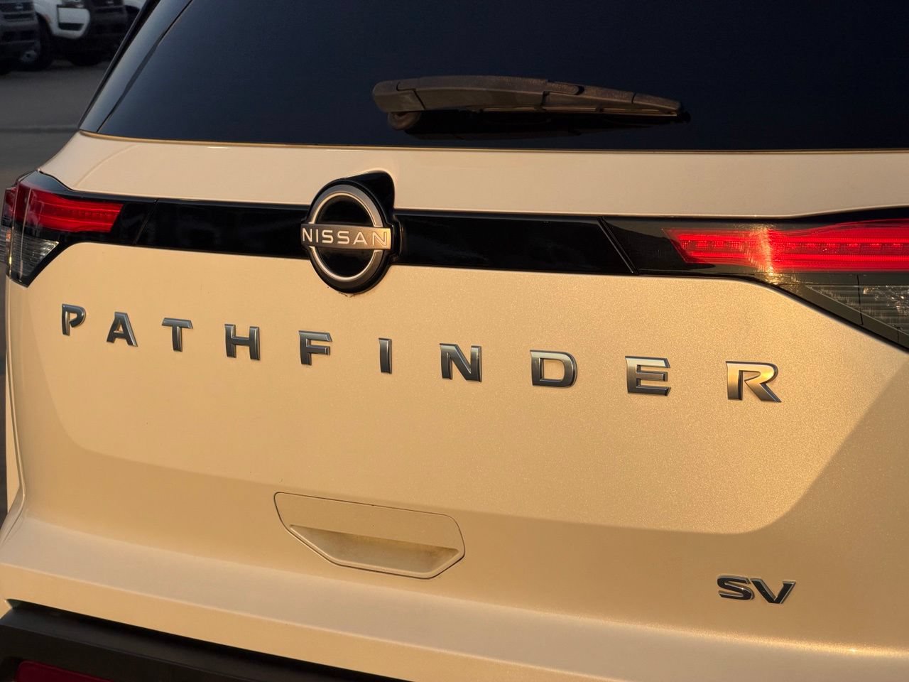 Certified 2023 Nissan Pathfinder SV w/ Lighting Package (N92) FWD image 9