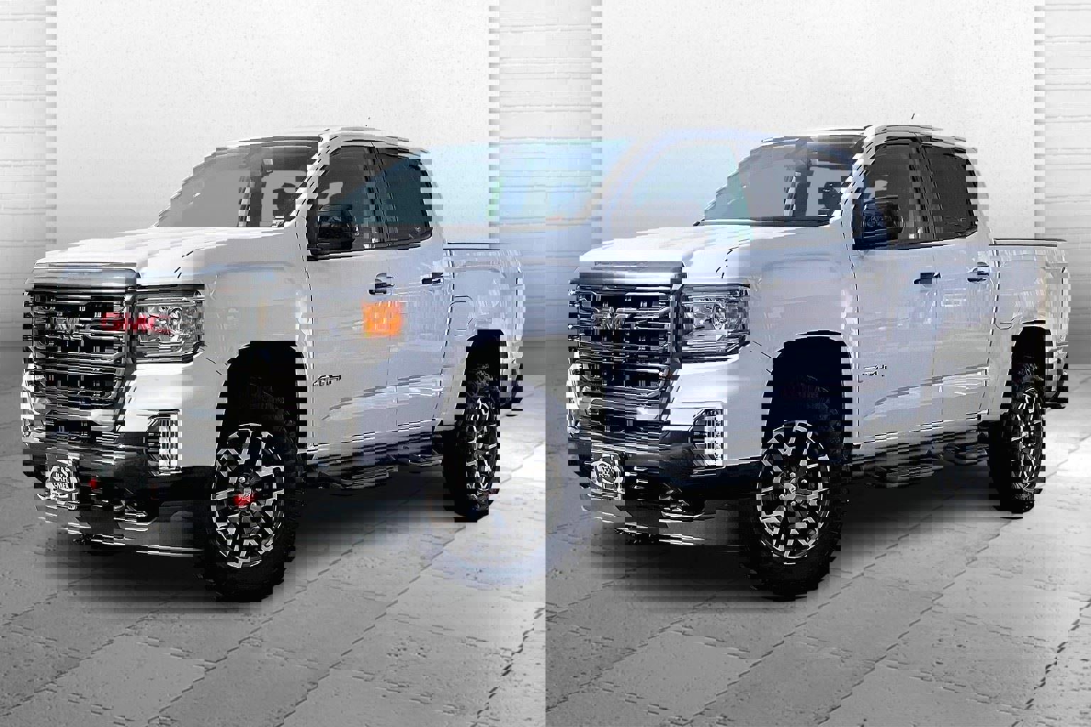 Used 2021 GMC Canyon AT4 w/ Trailering Package image 13